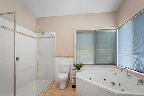 DRIFTWOOD VILLA - Free Wifi, Walk To Beach - Tourism Townsville 2