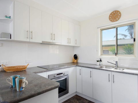 EdAn Beachhouse - 21 Laronde - Tourism Townsville 3