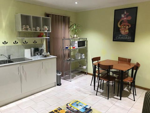 Effie Court - Tourism Townsville 1