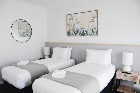 Eight Spence - Tourism Townsville 2