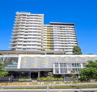 Elite elegance 2BRHamilton APT with Parking - Tourism Townsville