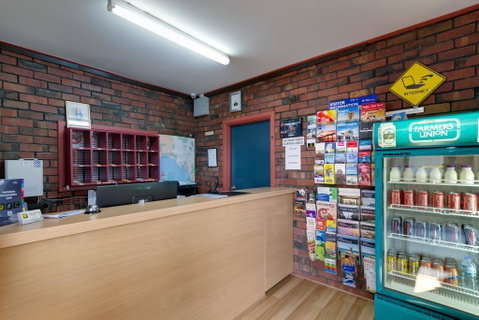 Enfield Motel - Tourism Townsville 0