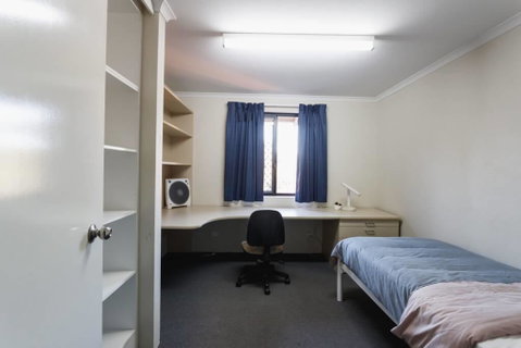 Erica Underwood House 6 Bedroom Flat - Tourism Townsville 0