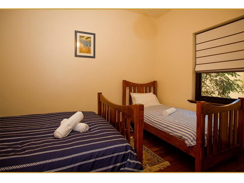 Fairholme Apartment - Tourism Townsville 2