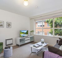 Family-friendly apartment in green Glen Iris - Tourism Townsville