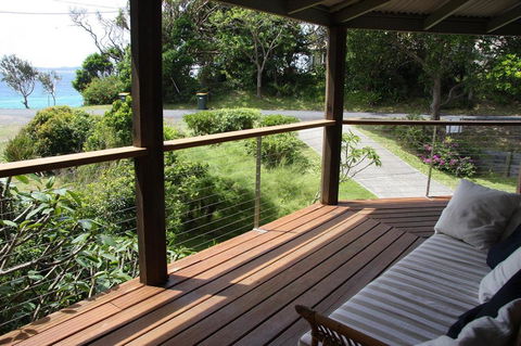 FAR SHORE - Tourism Townsville 2