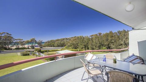 Fathoms 17 - Mollymook ALL LINEN PROVIDED - Tourism Townsville 0