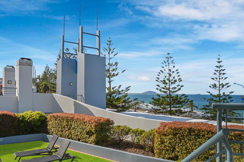 FAVOURITE GET-AWAY ON THE BEACHFRONT - Tourism Townsville 3