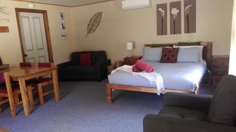 Fernleigh Accommodation - Tourism Townsville 3