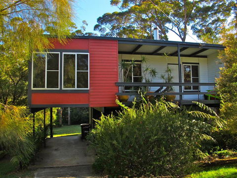 Finisterre Beach House - Tourism Townsville 0