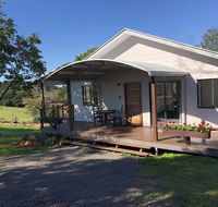 Flame Tree Chalet - Tourism Townsville
