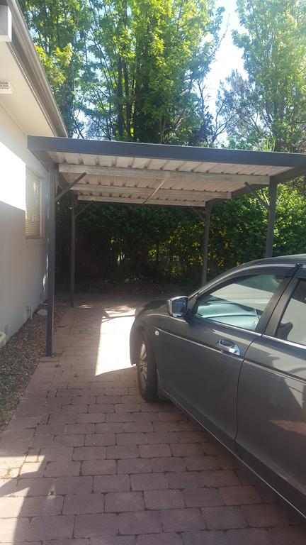 Flat In Heart Of Griffith - Tourism Townsville 0