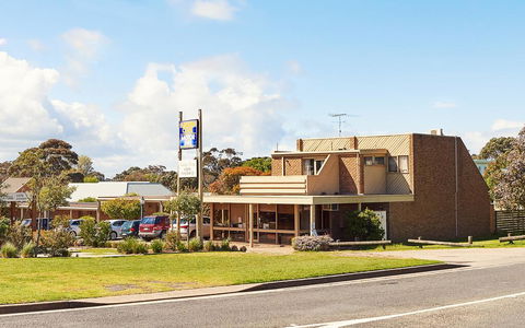 Flinders Cove Motel - Tourism Townsville 1