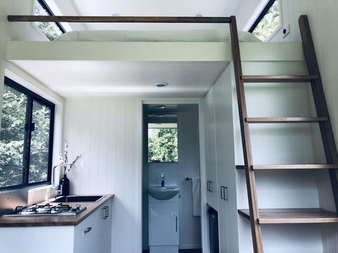 Francisco D'Anconia Tiny House - Tourism Townsville 1