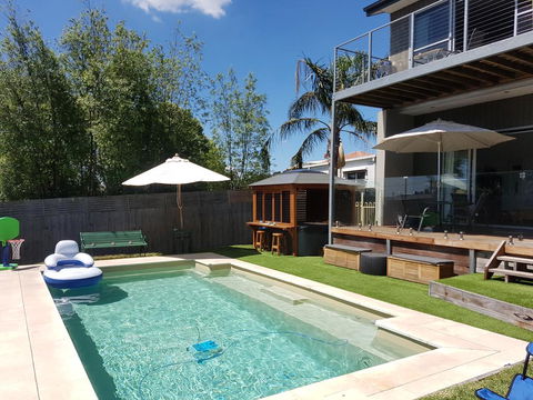 Frankston Hilltop Retreat - Tourism Townsville 3