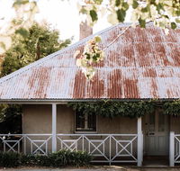 French Cottage 1854 with stunning Alfesco Garden - Tourism Townsville