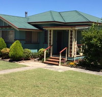 FROGGIES HOLIDAY HOUSE - Tourism Townsville