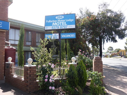 Fullarton Motor Lodge - Tourism Townsville 0
