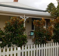 FUNKY COTTAGE - Tourism Townsville