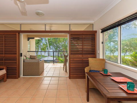 Fusilier Beachfrontviews - Tourism Townsville 3