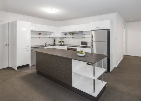 FV4006 Apartments - Tourism Townsville 3