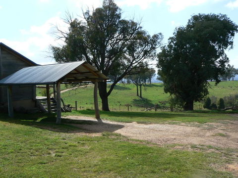Gaddleen Grove Cottages - Tourism Townsville 1
