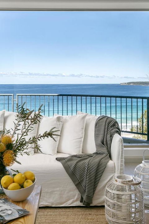 Gaze North Mollymook - Tourism Townsville 3