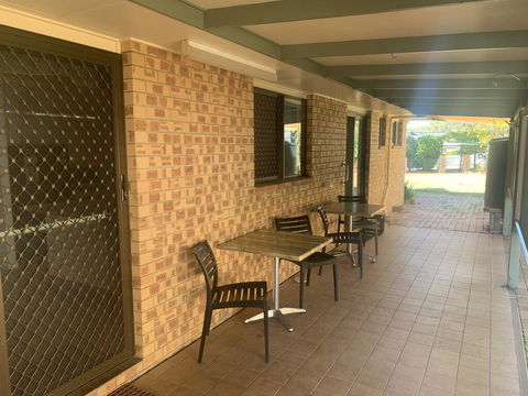 Gin Gin Budget Accommodation - Tourism Townsville 1