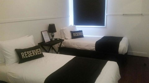 Gin Gin Budget Accommodation - Tourism Townsville 0