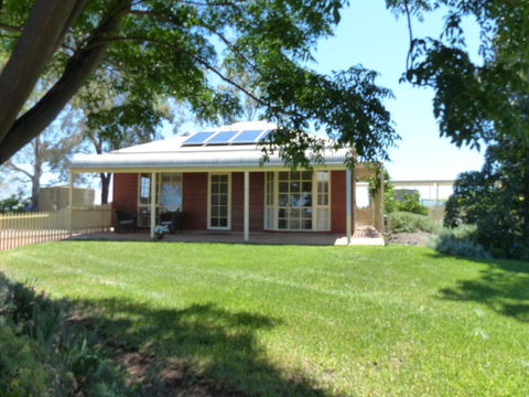 Glenbar Cottage Yelta - Tourism Townsville 3