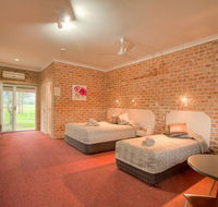Country Lodge Motel - Tourism Townsville