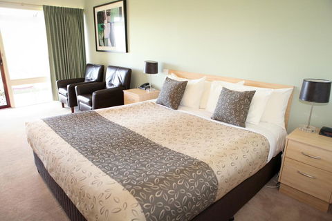 Golden Heritage Accommodation - Tourism Townsville 0