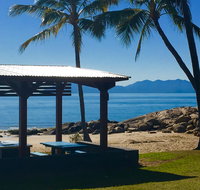 Golden Sands Beach House - Tourism Townsville