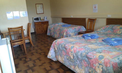 Goolgowi Highway Motel - Tourism Townsville 1