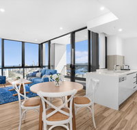 Grand Beach Views in 2-Bed Apartment With Balcony - Tourism Townsville