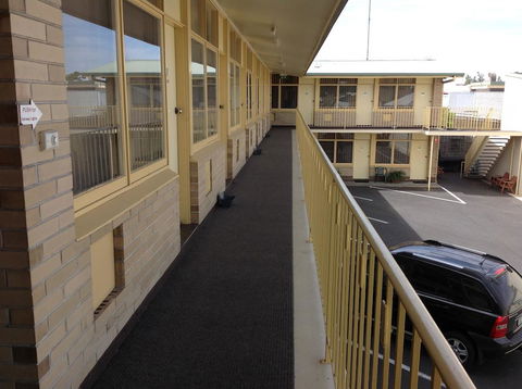 Grand Central Motel - Tourism Townsville 2