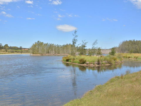 Grasmere Estate Homestead - Hear The Lions Roar From Nearby Hunter Valley Zoo - Tourism Townsville 0
