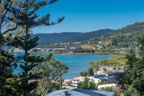 Great Escape - Cannonvale - Tourism Townsville 3