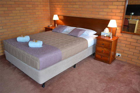 Grong Grong Motor Inn - Tourism Townsville 1