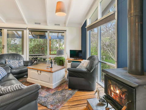 Hakea Bush Cabin - Tourism Townsville 1