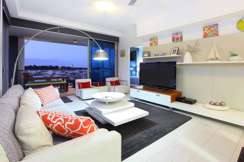 Harbour Quays - Tourism Townsville 0