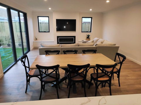 Haven By The Bay - Tourism Townsville 3