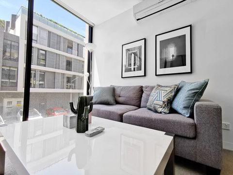 Hawthorn Elegant Lifestyle 1 Bedroom Apartment - Tourism Townsville 2