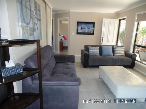 Headley's Cottage - Tourism Townsville 3