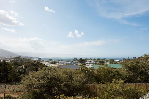 Hilltop Haven - Tourism Townsville 2