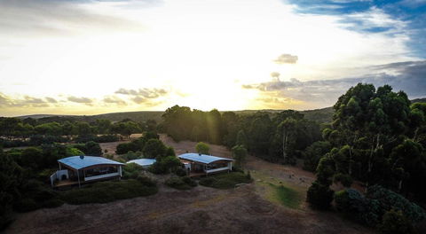 Hilltop Studios - Tourism Townsville 3