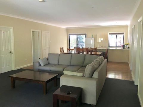 Hillview Farmstay - Tourism Townsville 1