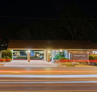 Homestead Motor Inn  Apartments - Tourism Townsville