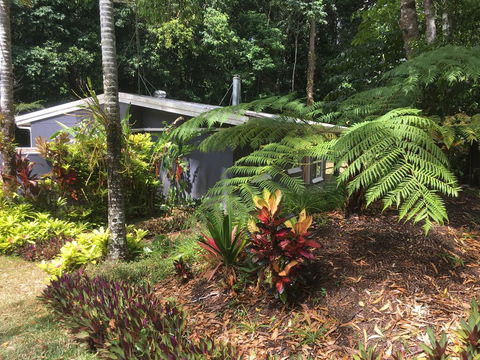 Honeybee House - Tourism Townsville 0