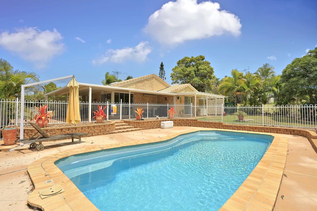 Dundowran QLD Tourism Townsville